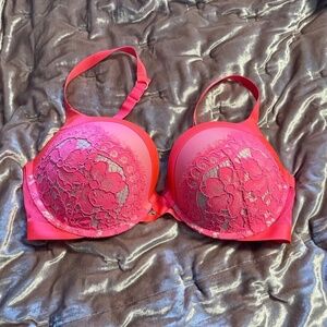 Victorias Secret 34DDD Very Sexy Padded Push Up Lace Bra Retail $72.50